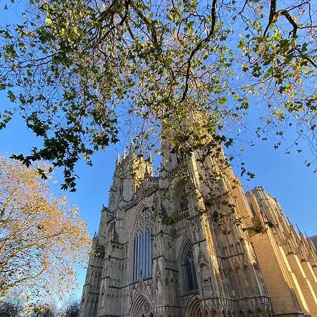 Retreat Апартаменты *